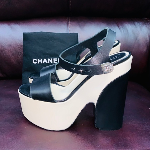 CHANEL Shoes - 💯 💔 CHANEL PLATFORM